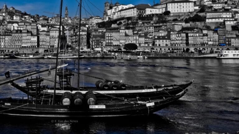 MP O Porto a Pensar o Porto: A Cidade Invicta em Reflexão