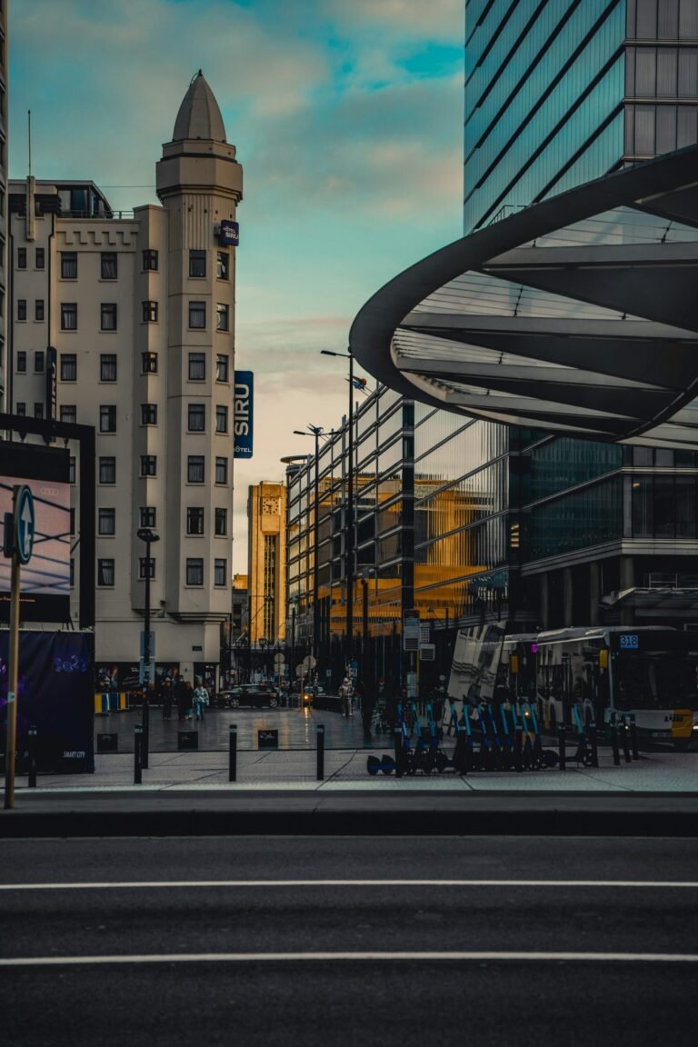 winston-tjia-NP2anHTiFcM-unsplash